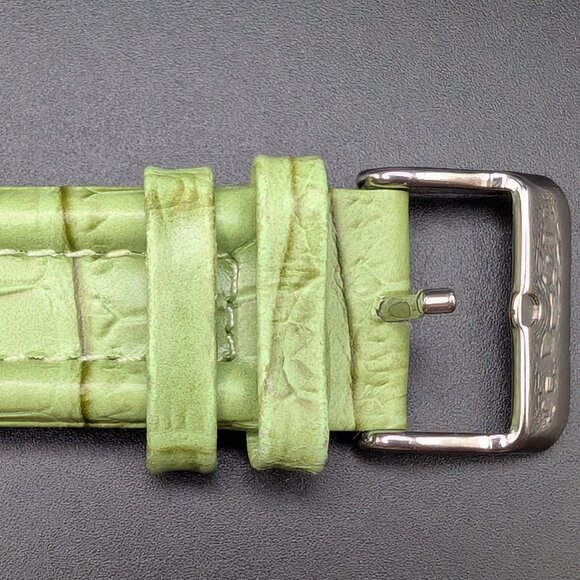 Joan Rivers Classics Watch Green Face Textured Green Leather New Battery Working - Picture 5 of 14